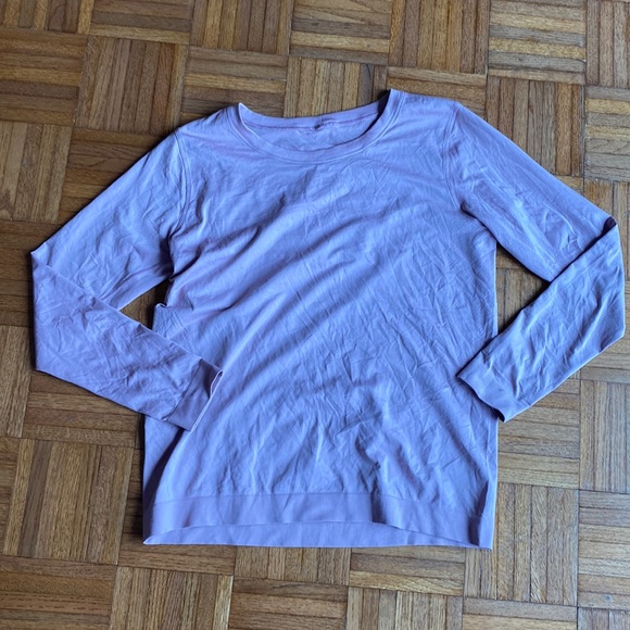 Tops - Lululemon active long sleeve logo tee
